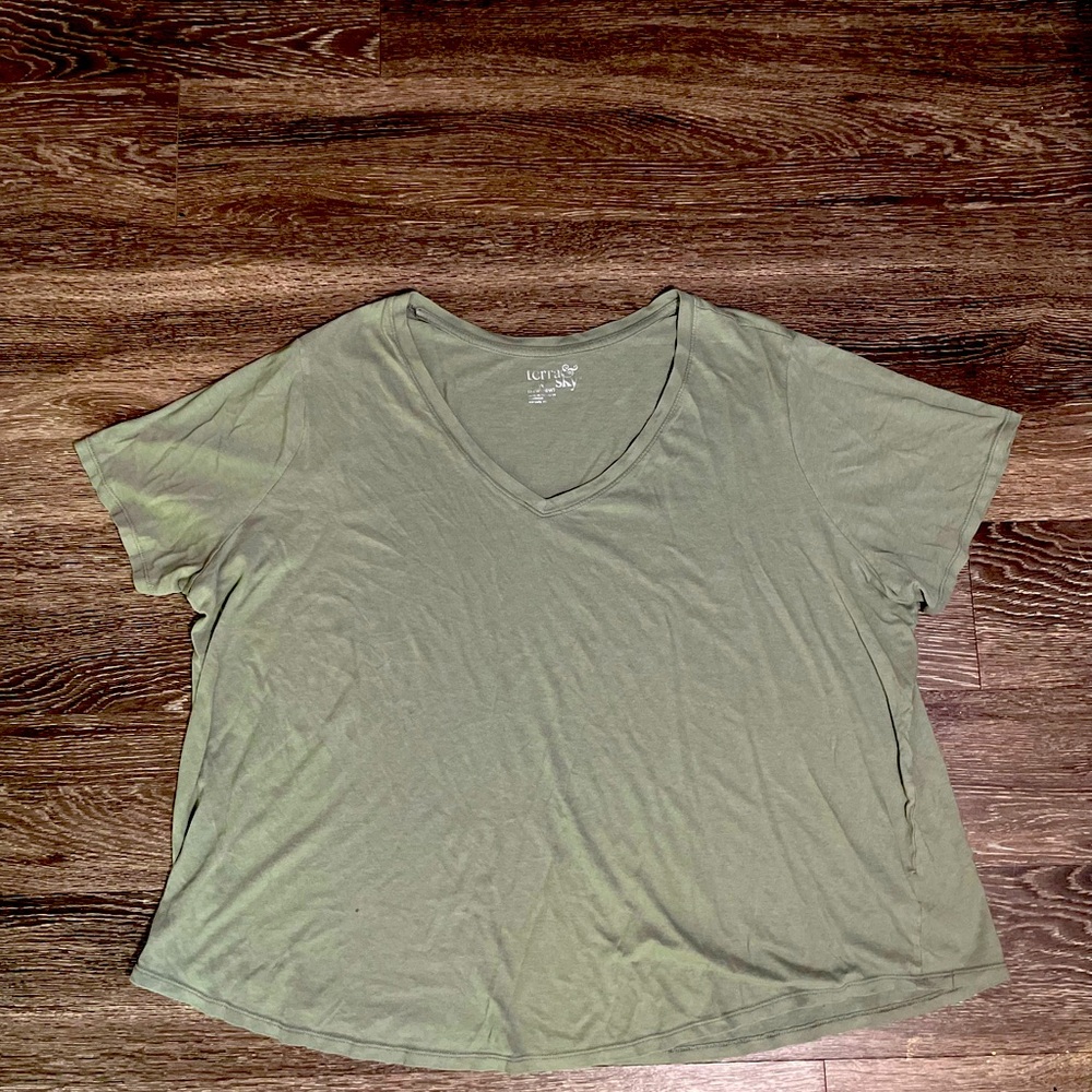 Women’s v neck